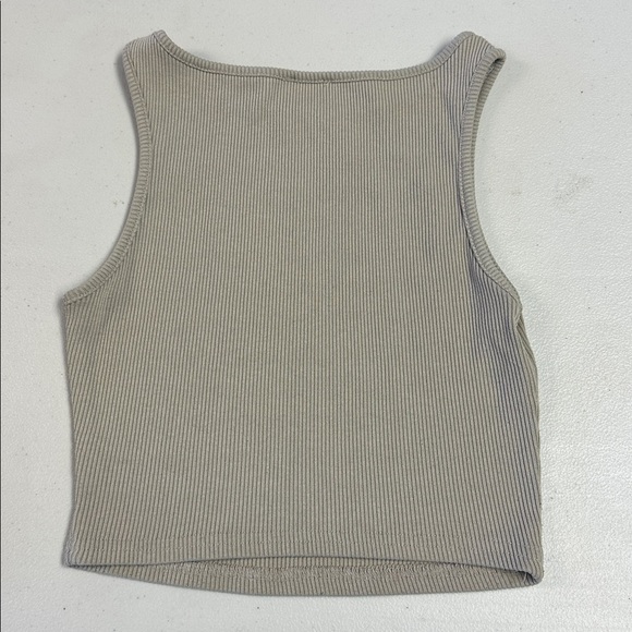 Princess Polly Cropped Tank Top - Picture 3 of 4
